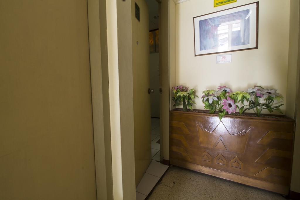 Reddoorz @ Klender Ξενοδοχείο Τζακάρτα Εξωτερικό φωτογραφία